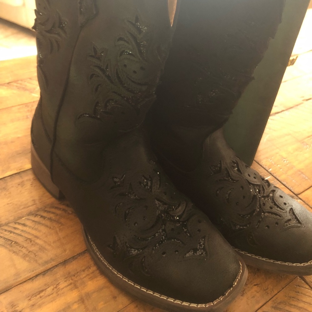 Cavanders Cowgirl Boots